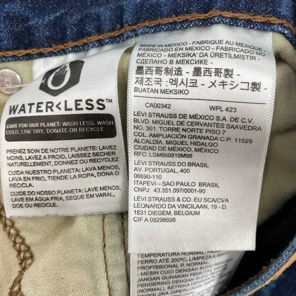 Levi's Blue Dark Wash 569 Straight Jeans | Size 38 Regular